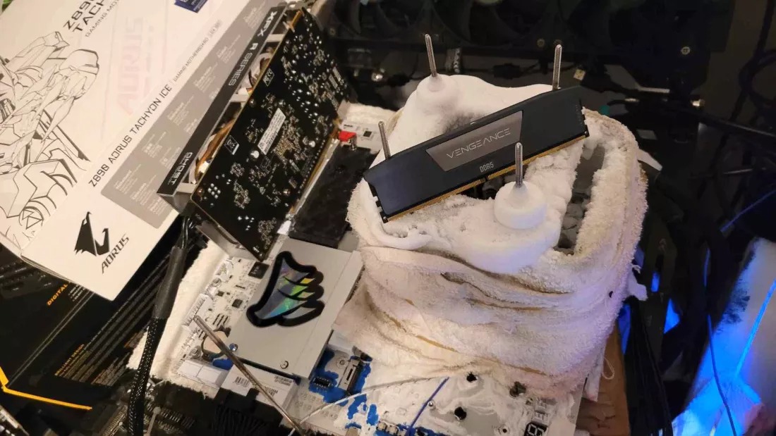 Corsair Tiếp Tục Lập Kỷ Lục Mới Với Tốc Độ Ép Xung DDR5 Vượt Trội, Vượt Qua Mọi Rào Cản