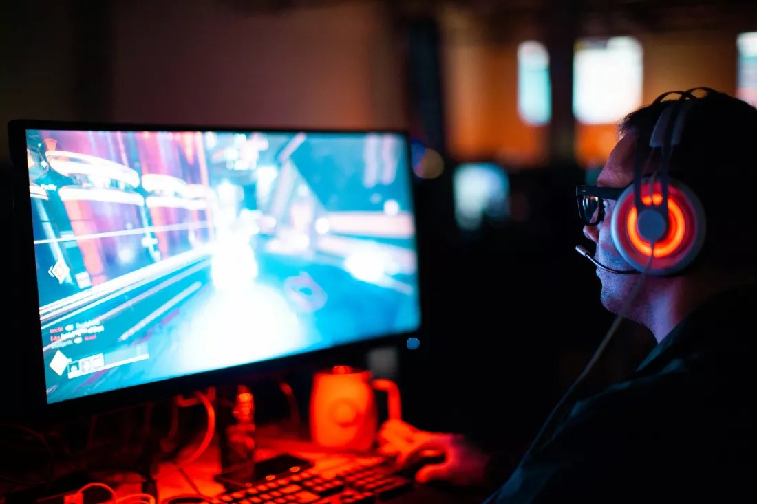 Game thủ đang dành nhiều thời gian để xem stream hơn là chơi game Game thủ đang dành nhiều thời gian để xem stream hơn là chơi game