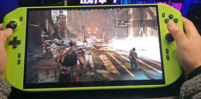 Modder tạo máy chơi game cầm tay tích hợp RTX 4090 Laptop, chơi mượt game 4K