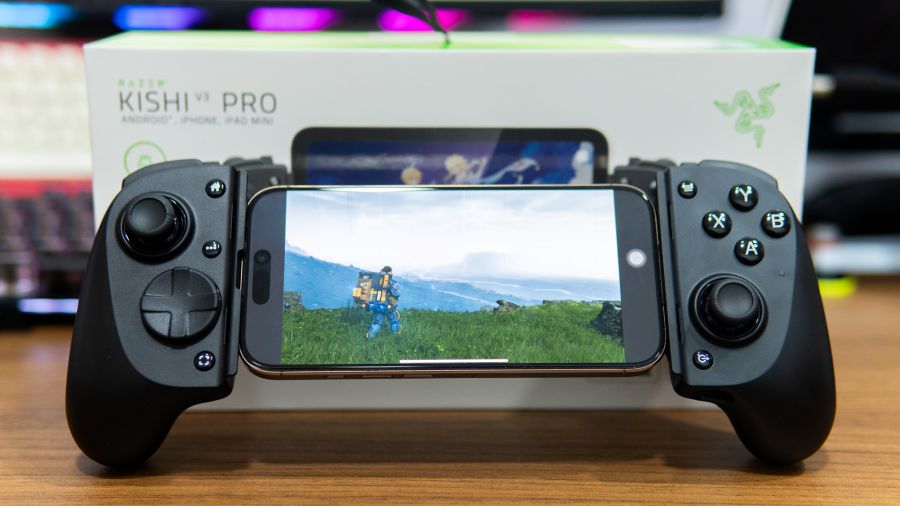 Razer Kishi V3 Pro: tay cầm “đúng chuẩn console” cho game thủ di động
