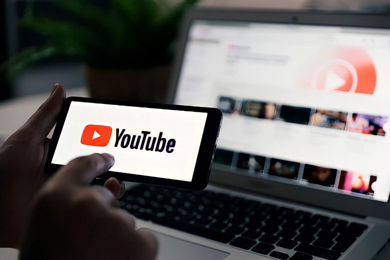 YouTube nới lỏng kiểm duyệt: Nhiều video gây tranh cãi sẽ được giữ lại nếu “phục vụ lợi ích công chúng”